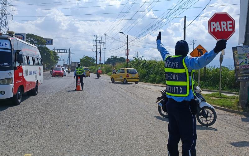 Agentes de transito candelaria, valle.